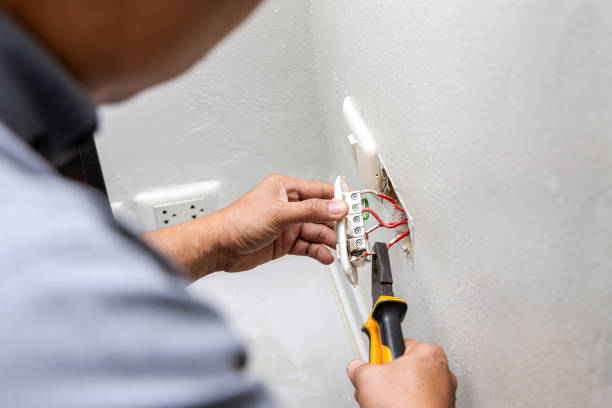 Professional Electrician in Apple Valley, UT